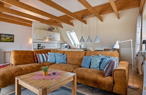 Nordstrand House | Holiday Home 'Schobüll' with Sea View, Private Terrace and Wi-Fi