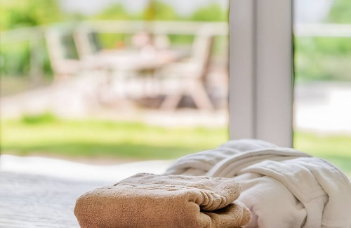 Langballig House | Holiday Home 'Seeblick' with Sea View, Private Terrace and Wi-Fi