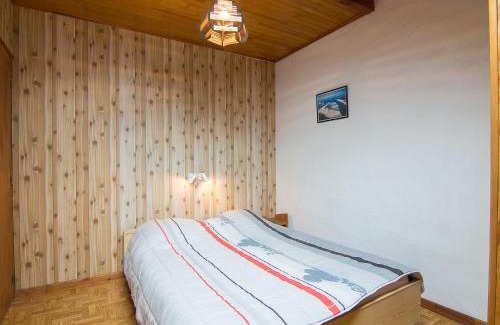 Mimizan-Plage House | Holiday Home Sicard-9 by Interhome