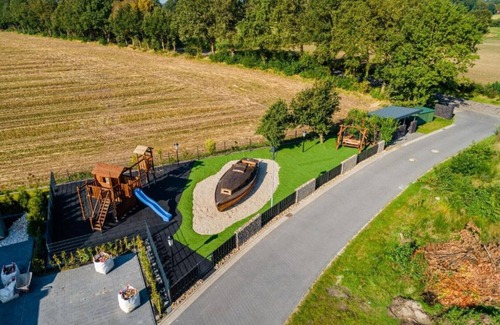 Barssel House | Holiday home "Spiekeroog" with 88sqm - in the holiday park Harkebrügge