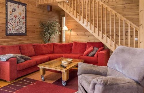 Tahkovuori House | Holiday Home Syvärinkulta b by Interhome