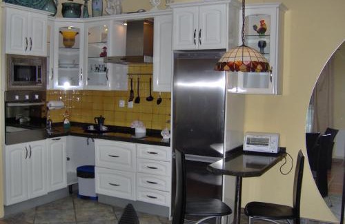 El Guincho Apartment | Holiday home to the street with big kitchen