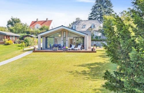 Hornbaek House | Holiday Home Troels - 945m from the sea by Interhome