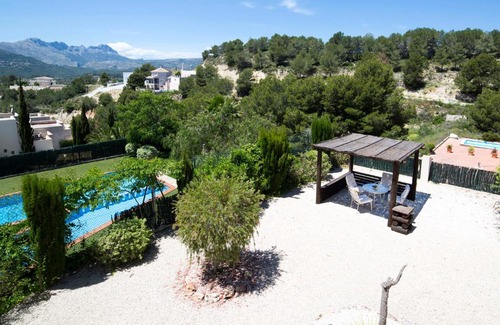 Empedrola House | Holiday Home Una by Interhome