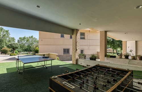 Usall House | Holiday Home 'Usall Rural' with Private Pool, Wi-Fi and Air Conditioning