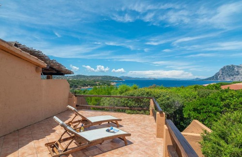 San Teodoro House | Holiday Home Vanessa by Interhome