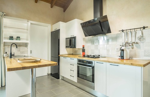 La Oliva Villa | Holiday Home “Villa Era” with Garden, Pool, Terrace & Wi-Fi