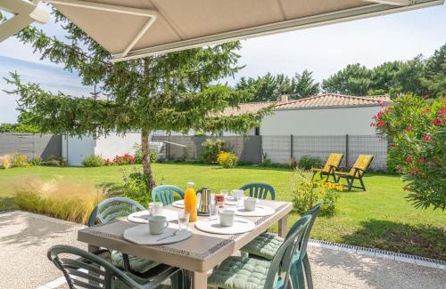 Les Mathes House | Holiday Home Villa Margarin by Interhome