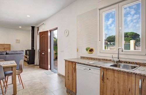 San Ambrosio House | Holiday Home "Villa Montemedio - Paco" with Private Pool and Mountain View
