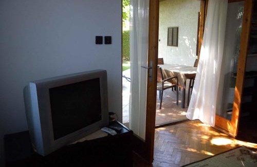 Vonyarcvashegy House | Holiday home Vonyarcvashegy/Balaton 31295