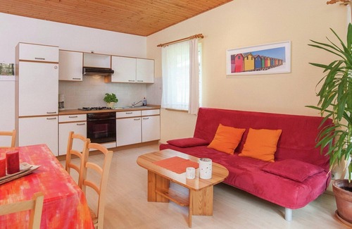 Grossbreitenbach House | Holiday Home with Garden