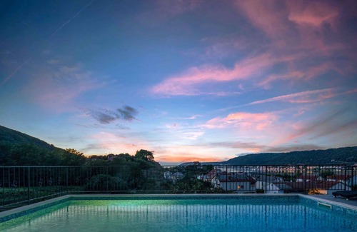 Rab Town House | Holiday home with pool and air conditioning