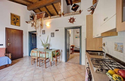 Pompeiana House | Holiday home with garden and parking