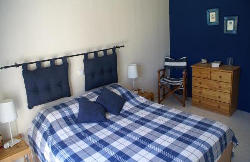 Asklipiio House | Holiday Home with Garden in Kritinia