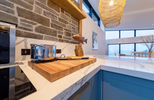 Mevagissey Apartment | Holiday home with incredible sea views