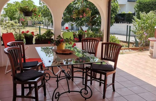 Sikici House | Holiday home with large terrace and air conditioning