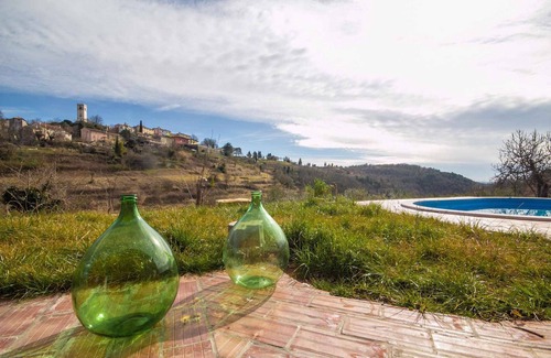 Oprtalj House | Holiday home with pool, air conditioning, barbecue and in a quiet location