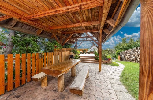 Fonyod House | Holiday home with pool, WiFi, dishwasher