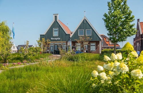 Uitdam House | Holiday home with sauna near Amsterdam