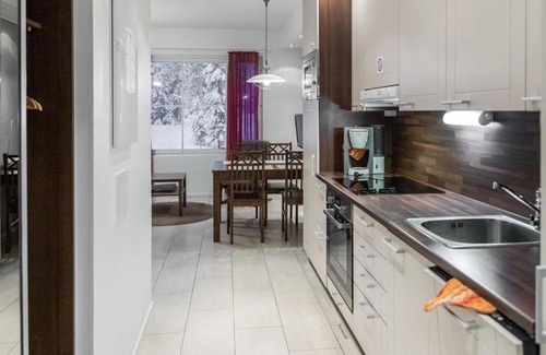 Akaslompolo House | Holiday Home Yllästar 3 as 505 by Interhome