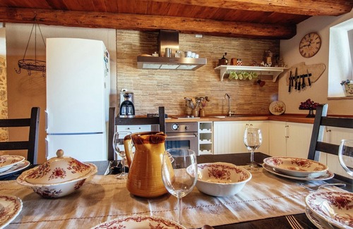Zaton Obrovacki House | Holiday Home Zaton with Pool near River Canyon