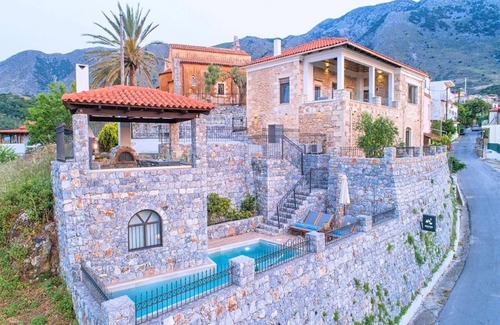 Kournas House | Holiday house Yeoryioupolis Kriti for 1 - 10 persons with 3 bedrooms - Holiday home