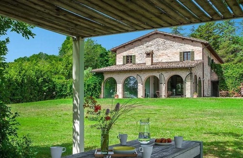 SantʼAngelo in Vado House | Holiday house Sant'Angelo in Vado for 1 - 20 persons with 10 bedrooms - Holiday home