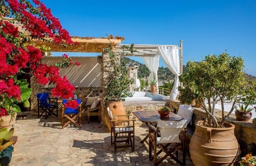 Anatoli House | Holiday house Anatoli for 1 - 10 persons with 4 bedrooms - Luxury holiday home
