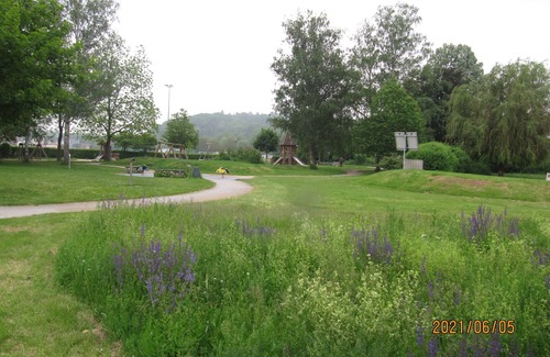 Diez House | Holiday house at the park - green, quiet & central