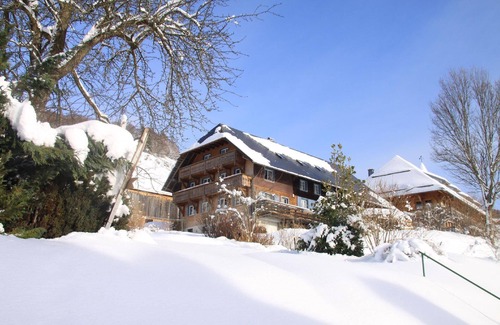 Bernau House | Holiday house Bernau for 1 - 12 persons with 6 bedrooms - Twin house
