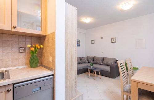 Blace House | Holiday house Blace for 1 - 10 persons with 4 bedrooms - Holiday house
