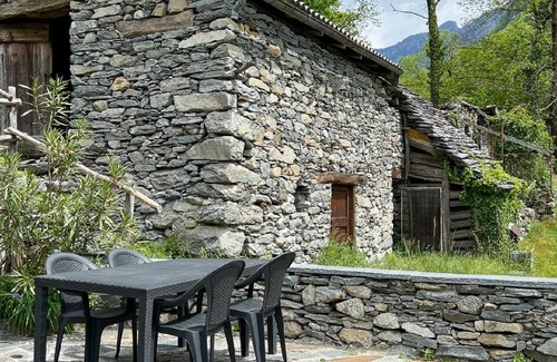 Cavergno House | Holiday house Cavergno for 1 - 4 persons with 1 bedroom - Holiday home