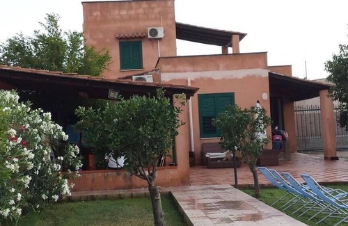 Cinisi House | Holiday house Cinisi for 1 - 8 persons with 3 bedrooms - Holiday house