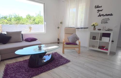 Gostinjac House | Holiday house Dobrinj for 1 - 8 persons with 3 bedrooms - Holiday home