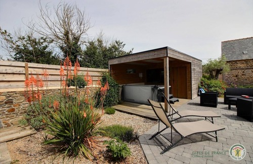 Le Ru House | Holiday house Lézardrieux for 1 - 6 persons with 3 bedrooms - Twin house