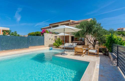 Maslenica Villa | Holiday house Gloria Patri