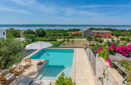 Maslenica Villa | Holiday house Gloria Patri