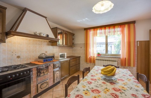 Lupoglav House | Holiday House Planik