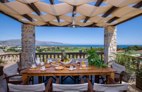 Kolymbari House | Holiday house Maleme Kriti for 1 - 8 persons with 4 bedrooms - Holiday house