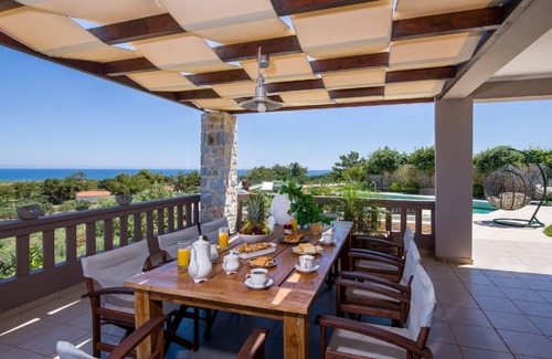 Kolymbari House | Holiday house Maleme Kriti for 1 - 8 persons with 4 bedrooms - Holiday house