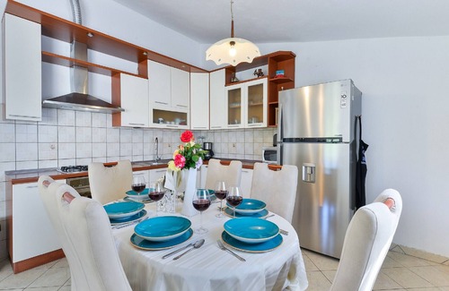 Debeljak House | Holiday House Marina with pool