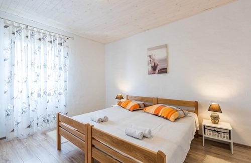 Kringa House | Holiday House Matesini