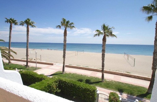 Miami Platja House | Holiday house Miami-Platja for 1 - 6 persons with 3 bedrooms - Holiday home