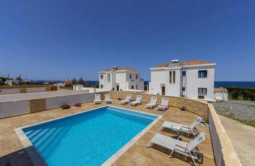 Pomos House | Holiday house Pomos for 1 - 8 persons with 4 bedrooms - Holiday house