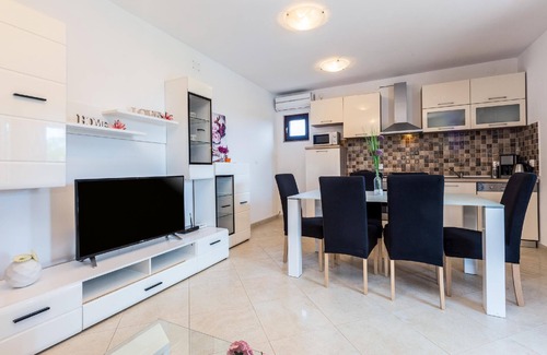 Sikici House | Holiday house Pula for 1 - 6 persons with 2 bedrooms - Holiday home