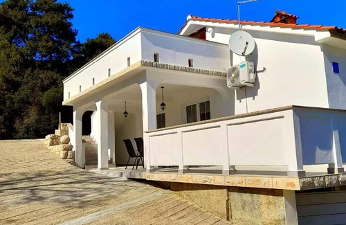 Suha Punta House | Holiday house Rab (Stadt) for 1 - 6 persons with 2 bedrooms - Holiday home