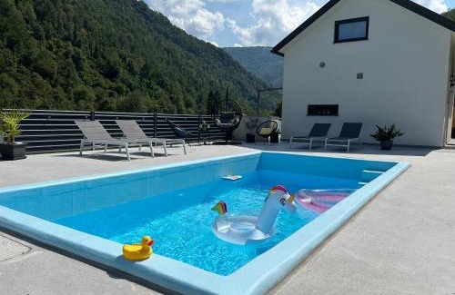 Logarsce House | HOLIDAY HOUSE - River Bača