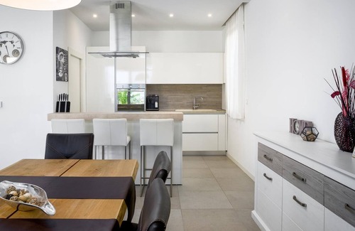 Slatine House | Holiday house Slatine for 1 - 12 persons with 6 bedrooms - Holiday home