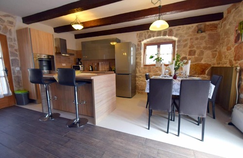 Rasopasno House | Holiday house Vantačići for 1 - 6 persons with 3 bedrooms - Holiday home