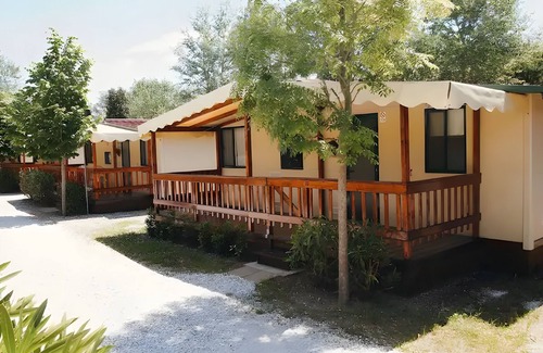 Viareggio Ski Chalet | Holiday House Viareggio for 1 t/m 5 Persons With 2 Bedrooms - Holiday Chalet